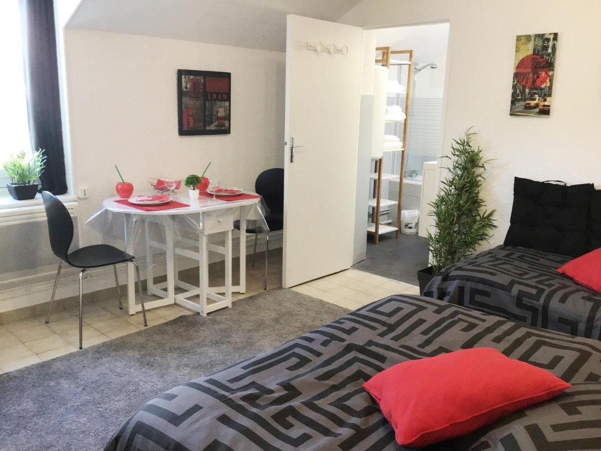 Sun, Parking, Centre , Proche Sanctuaires Lourdes