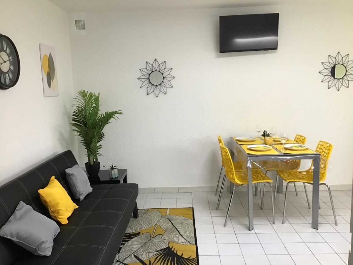Sun, Parking, Centre , Proche Sanctuaires Apartment