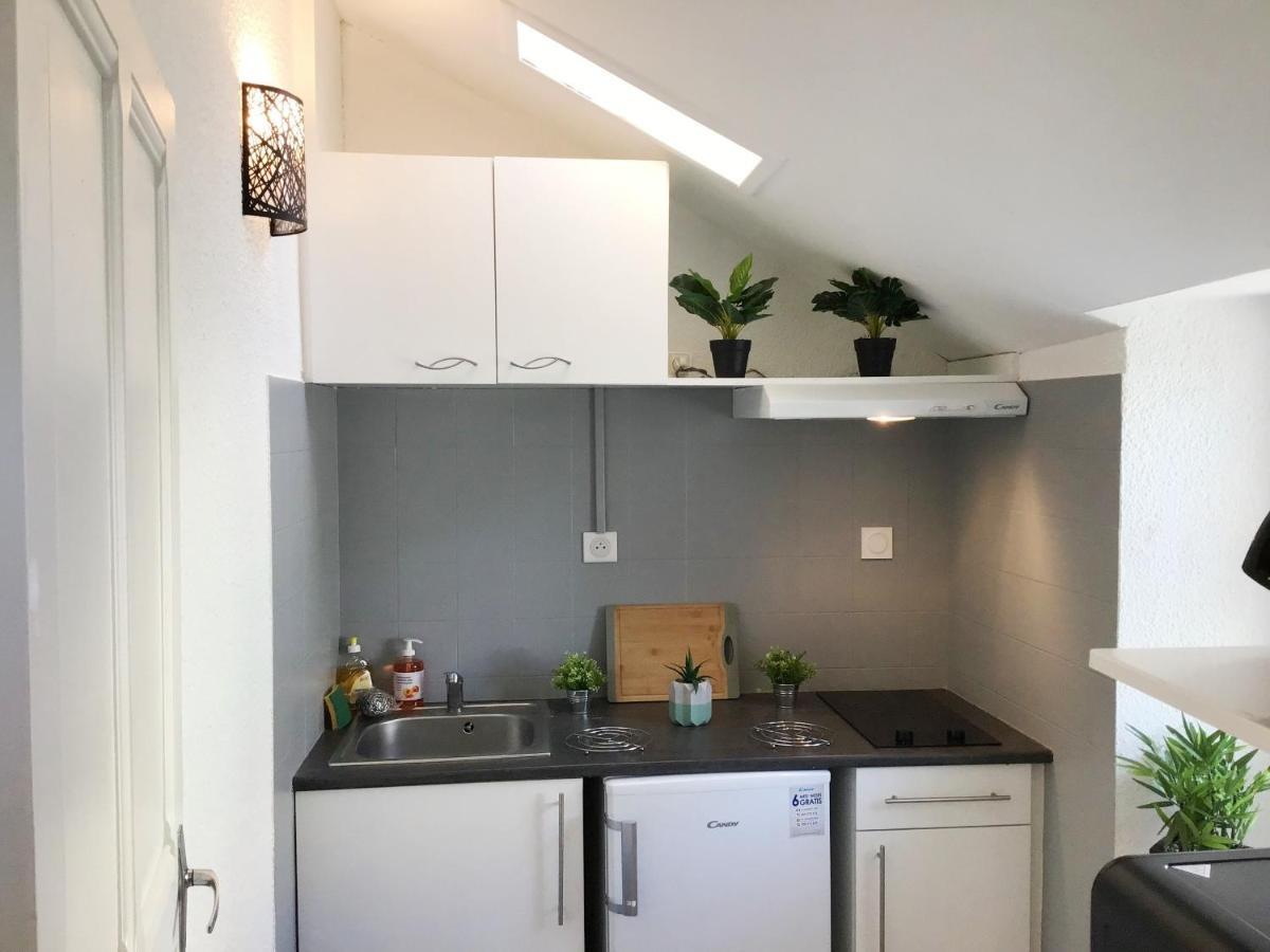 Sun, Parking, Centre , Proche Sanctuaires Apartment